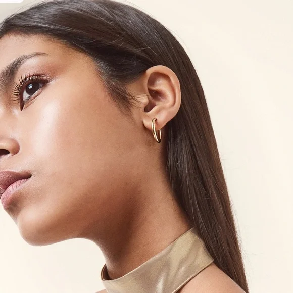 Hey Harper Gold Hoop Earrings NEW - Picture 2 of 4